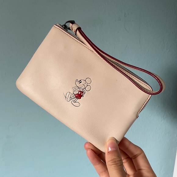 coach disney mickey mouse cream wristlet clutch cartoon white leather red - Picture 3 of 7